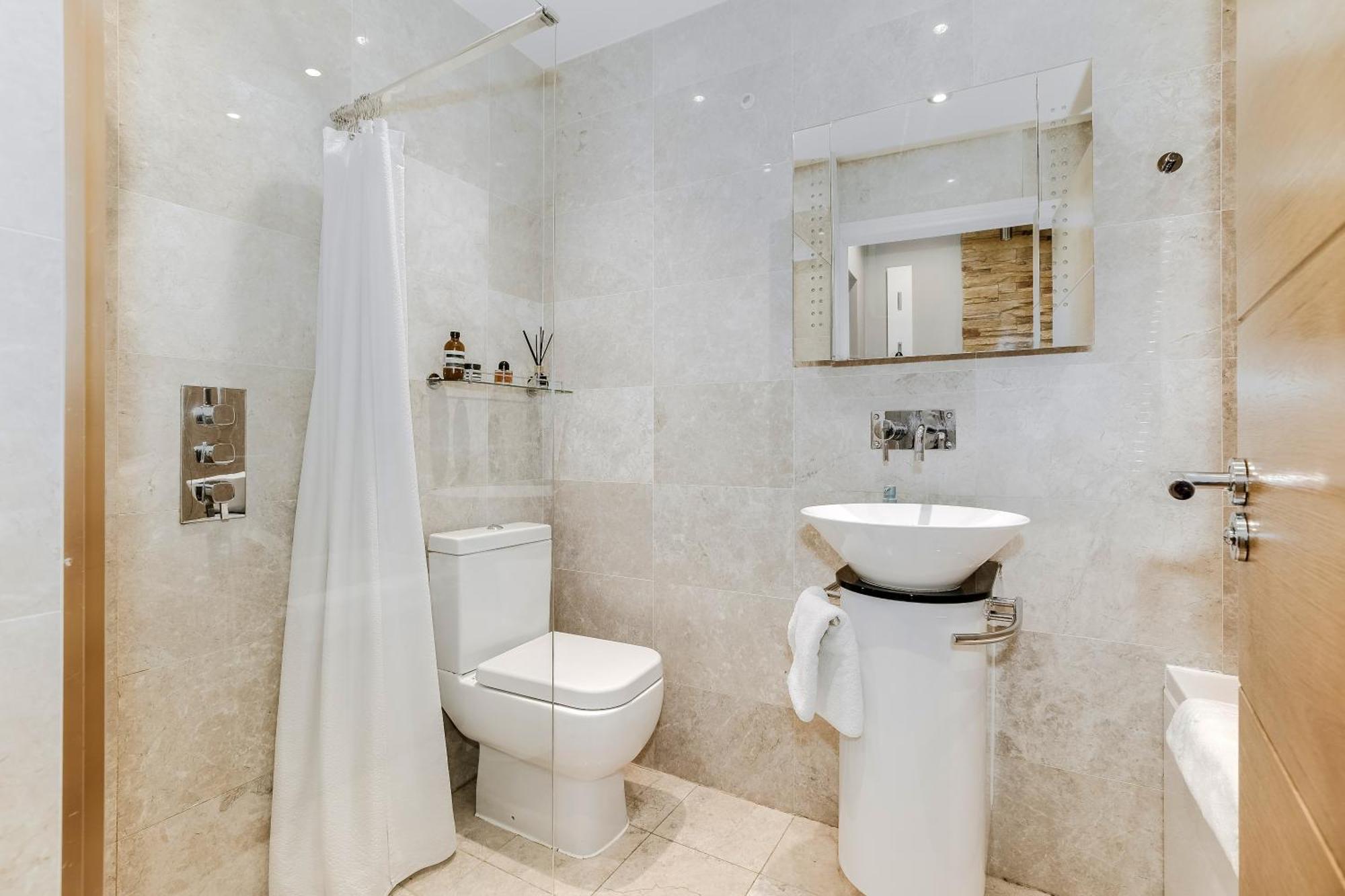 Cool Covent Garden Theatre Design Hub For Families Friends Couples Lägenhet London Exteriör bild